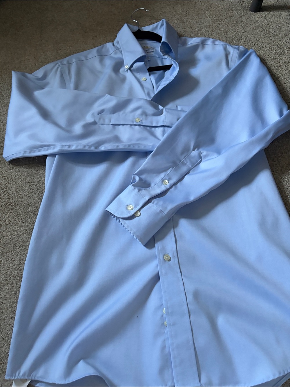 Classic Light Blue Men's Dress Shirt with Button-Down Collar